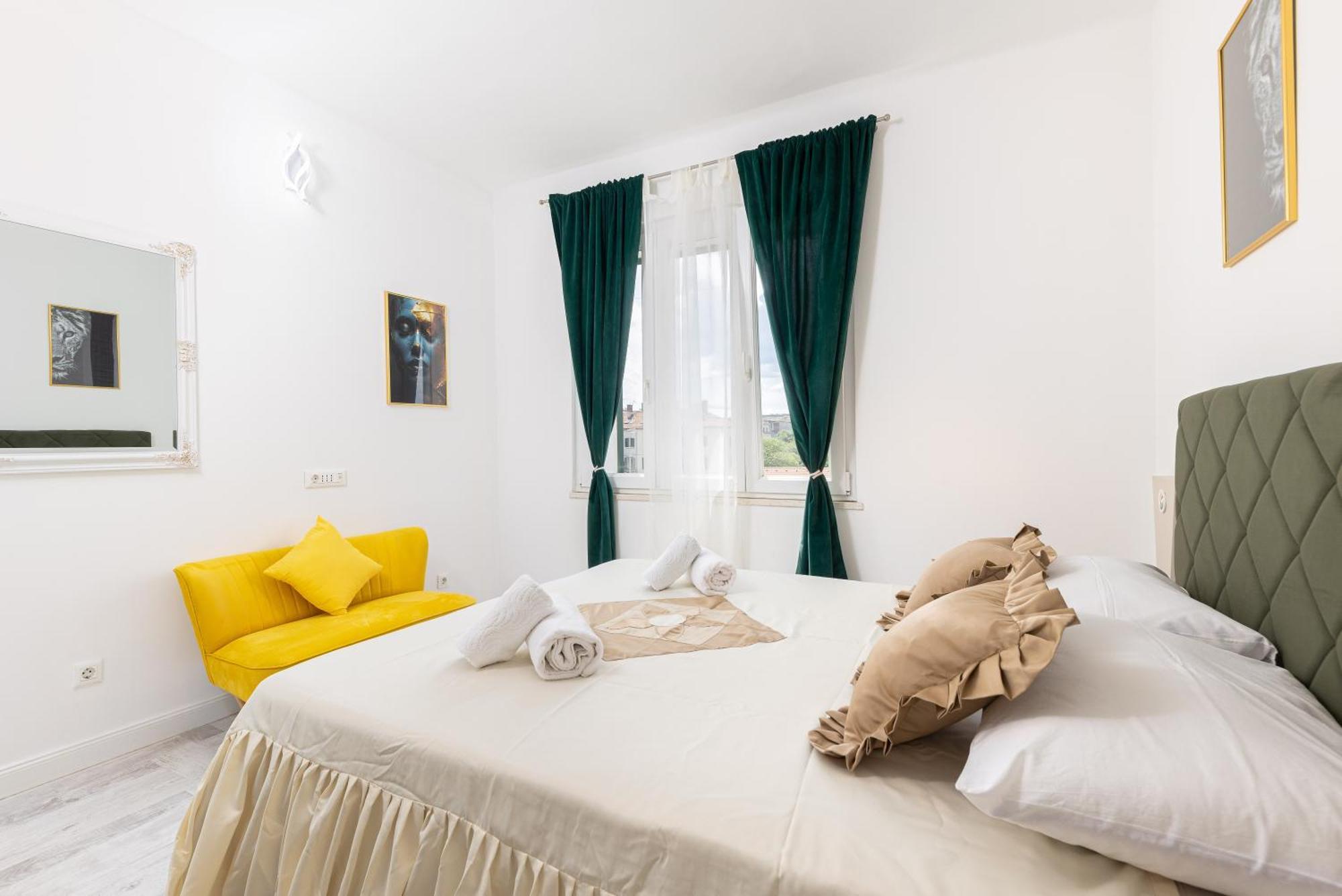 Lions Suites Split Ngoại thất bức ảnh
